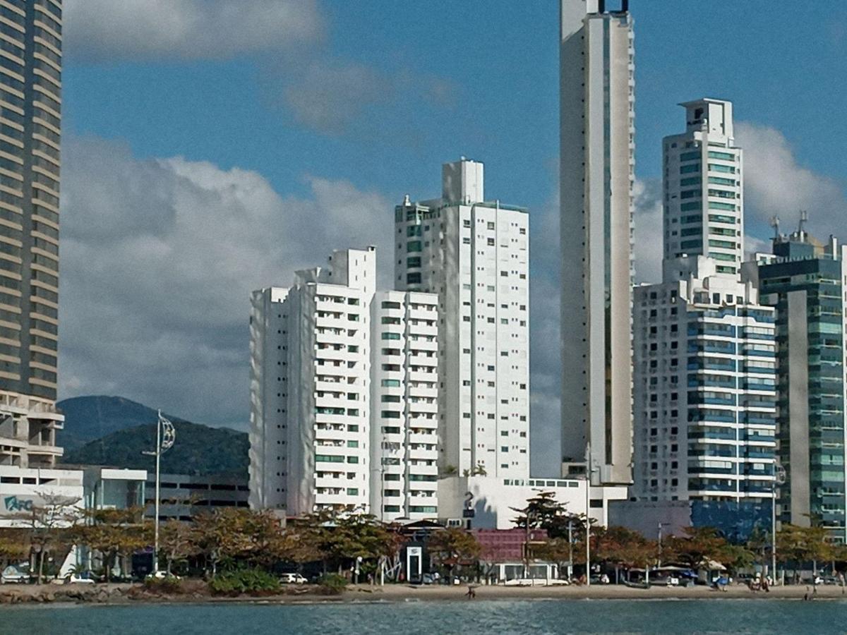Apto Amplo 1Suite Mais 2Quartos - Quadra Mar 50M Da Praia - Somente Familiares Balneário Camboriú 외부 사진